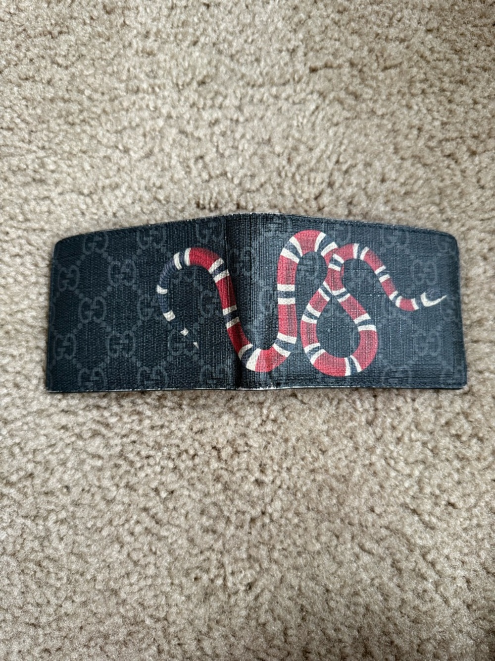 Gucci Snake Wallet (Smaller size) 4 Card slot - Picture 5 of 7